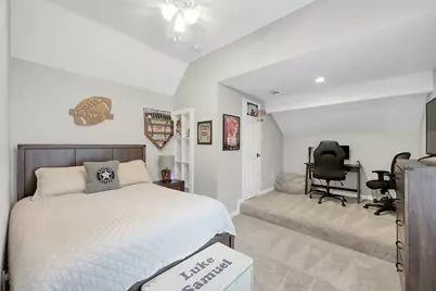 31 E Amberglow Circle, The Woodlands, TX 77381 - Photo 33