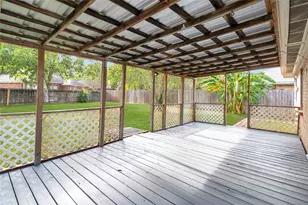 305 Tiegs St, League City, TX 77573 - Photo 17