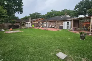 2203 Mustang Springs Dr, Missouri City, TX 77459 - Photo 11