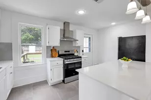 1459 Godwin St, Houston, TX 77023 - Photo 13