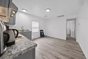 4606 Mallard St, Hitchcock, TX 77563 - Photo 11