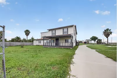 4606 Mallard Street, Hitchcock, TX 77563 - Photo 1