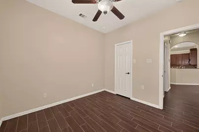 12107 Redbud Brook Trail, Houston, TX 77089 - Photo 17