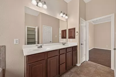 12107 Redbud Brook Trail, Houston, TX 77089 - Photo 25
