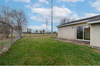 14323 Edenglen Drive, Houston, TX 77049 - Photo 25