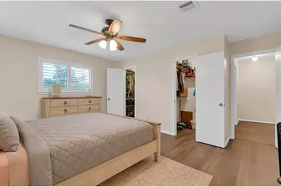 9107 Mauna Loa Lane, Houston, TX 77040 - Photo 15