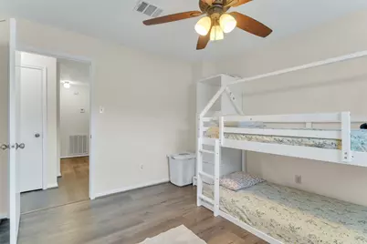 9107 Mauna Loa Lane, Houston, TX 77040 - Photo 25