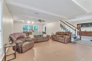 9107 Mauna Loa Ln, Houston, TX 77040 - Photo 5