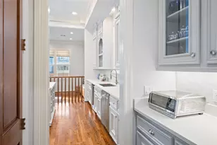 424 E 24th St, Houston, TX 77008 - Photo 17