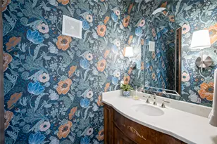 424 E 24th St, Houston, TX 77008 - Photo 13