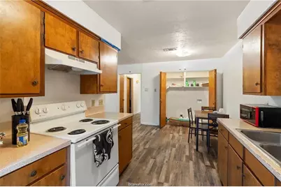 3909 Olive Street, Bryan, TX 77801 - Photo 7