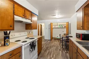 3909 Olive St, Bryan, TX 77801 - Photo 7