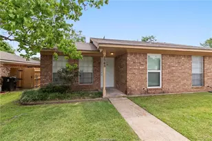 3909 Olive St, Bryan, TX 77801 - Photo 15
