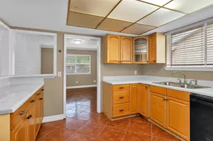 13818 Towne Way Dr, Sugar Land, TX 77498 - Photo 11