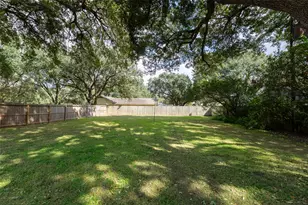 1426 Park Ln, Wharton, TX 77488 - Photo 9