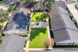 34 Tri Oaks Ln, Houston, TX 77043 - Photo 25