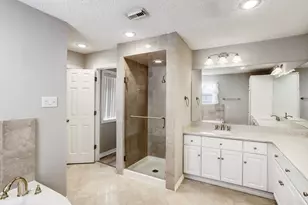 1849 Post Oak Park Dr, Houston, TX 77027 - Photo 21