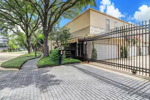 1849 Post Oak Park Dr, Houston, TX 77027 - Photo 31