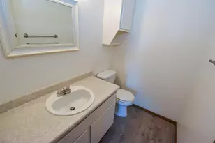 5252 Twin City Hwy, Groves, TX 77619 - Photo 9