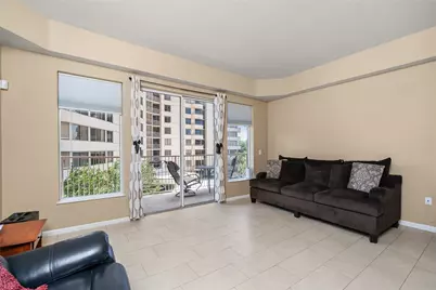 3505 Sage Road #406, Houston, TX 77056 - Photo 11