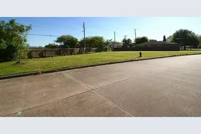 8802 Shiloh Avenue, Texas City, TX 77591 - Photo 1