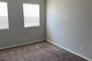 8 Lanes End St, Baytown, TX 77520 - Photo 11