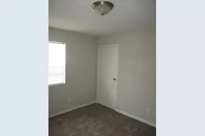 8 Lanes End Street, Baytown, TX 77520 - Photo 7