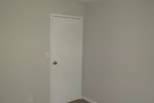 8 Lanes End St, Baytown, TX 77520 - Photo 5