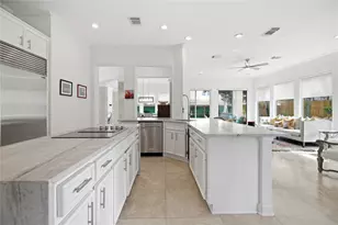 320 Harborside Cir, Kemah, TX 77565 - Photo 23