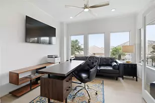 320 Harborside Cir, Kemah, TX 77565 - Photo 31