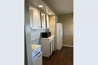 800 Travis Street #Magnoli, Columbus, TX 78934 - Photo 3