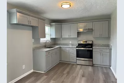 5345 Higgins Street, Houston, TX 77033 - Photo 3