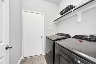 1003 Cold Snow Dr, Houston, TX 77090 - Photo 19