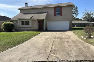 8715 Valley Ledge Dr, Houston, TX 77078 - Photo 1