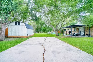 5911 Dawnridge Dr, Houston, TX 77035 - Photo 35