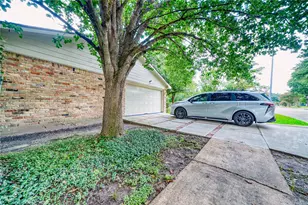 5911 Dawnridge Dr, Houston, TX 77035 - Photo 37