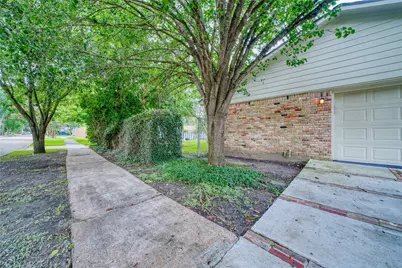 5911 Dawnridge Drive, Houston, TX 77035 - Photo 39