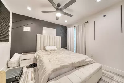 5911 Dawnridge Drive, Houston, TX 77035 - Photo 21