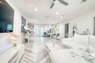 5911 Dawnridge Dr, Houston, TX 77035 - Photo 15
