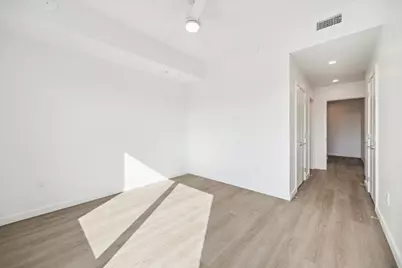 1 Riva Row #1117, The Woodlands, TX 77380 - Photo 9