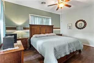205 Jephson Dr, Alvin, TX 77511 - Photo 3