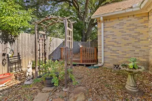 205 Jephson Dr, Alvin, TX 77511 - Photo 33
