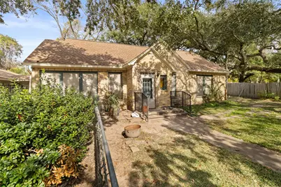 205 Jephson Drive, Alvin, TX 77511 - Photo 1