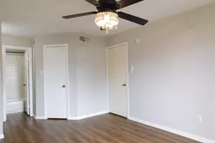 10101 S Gessner Rd, Houston, TX 77071 - Photo 23