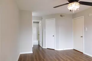 10101 S Gessner Rd, Houston, TX 77071 - Photo 21