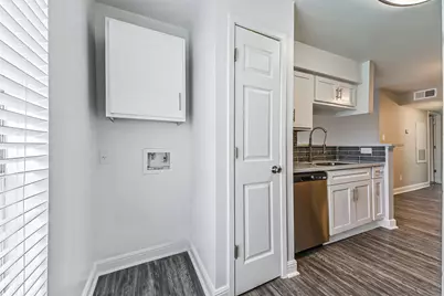 1111 W Main Street #1802, League City, TX 77573 - Photo 17