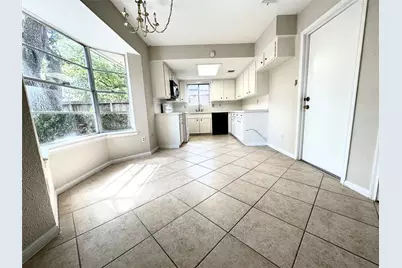 13615 Fernhill Drive, Sugar Land, TX 77498 - Photo 5