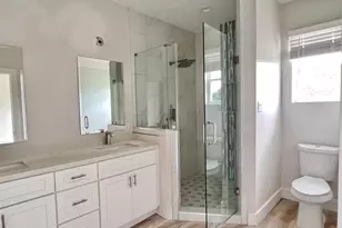 9905 Excaliburs Ct, Pearland, TX 77584 - Photo 17