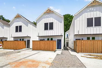 7826 Beckley Street #Front, Houston, TX 77088 - Photo 1