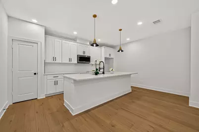 7826 Beckley Street #Front, Houston, TX 77088 - Photo 5